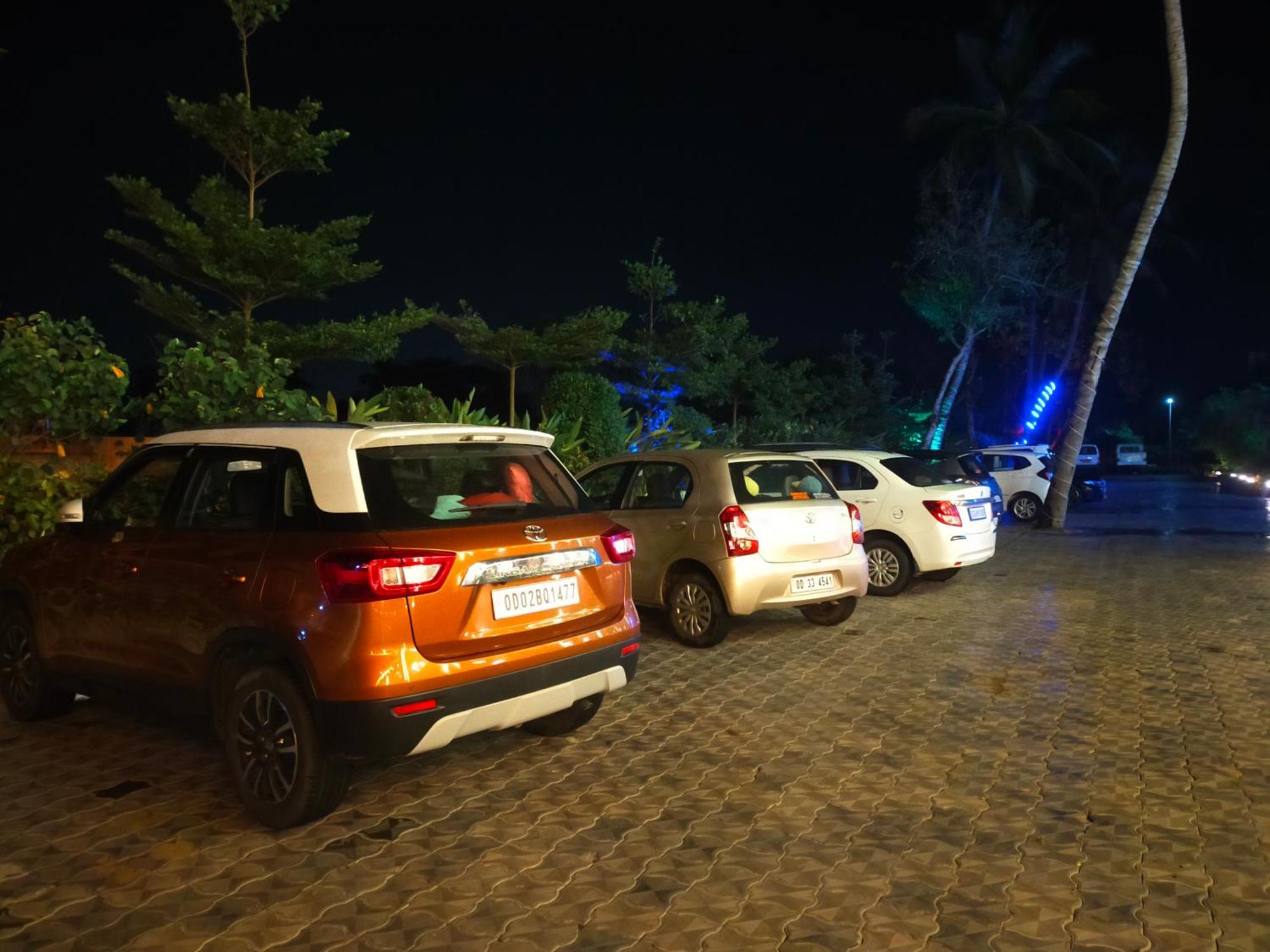The Adventure Luxury Hotel Bhubaneswar Exterior foto